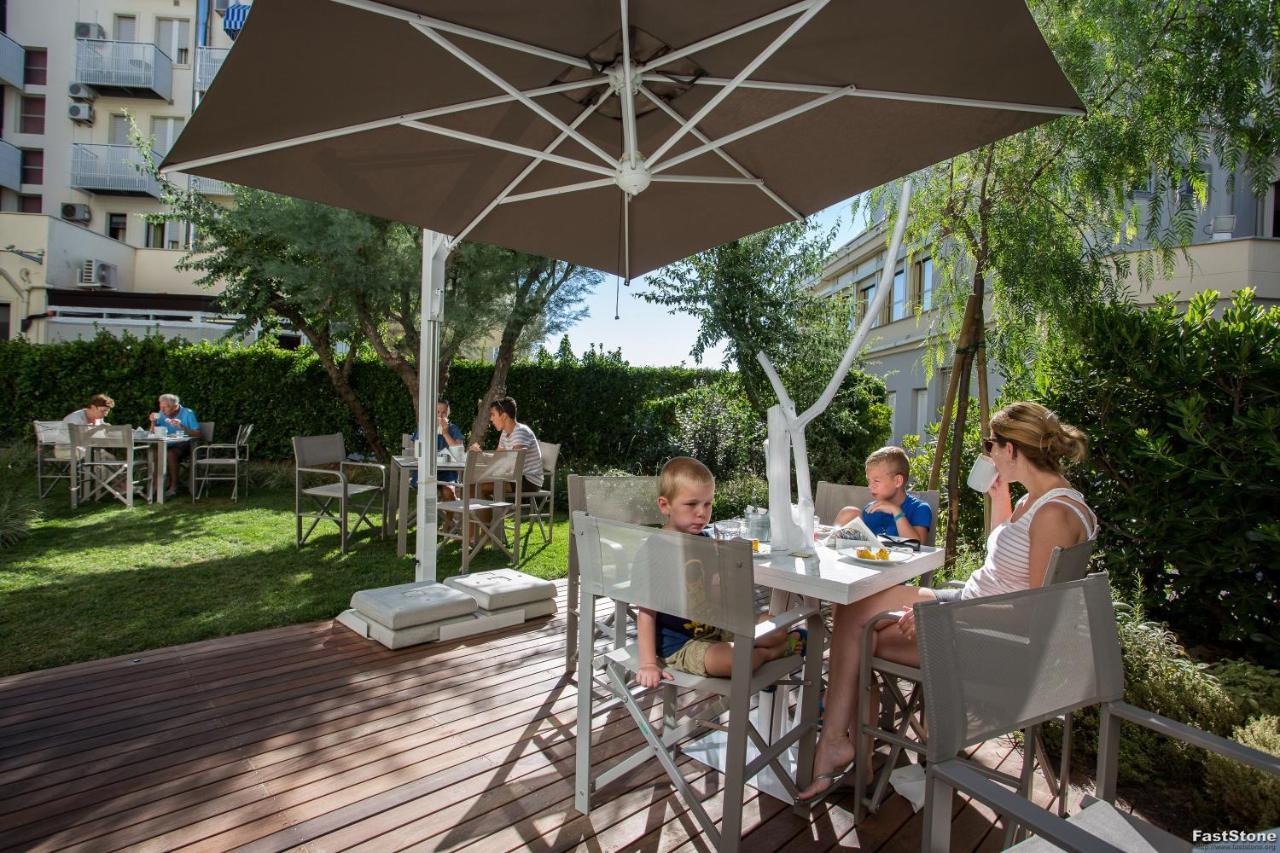 Hotel Solemare Milano Marittima Bagian luar foto